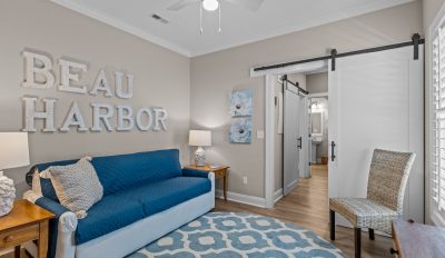 Flex Room toward Bath